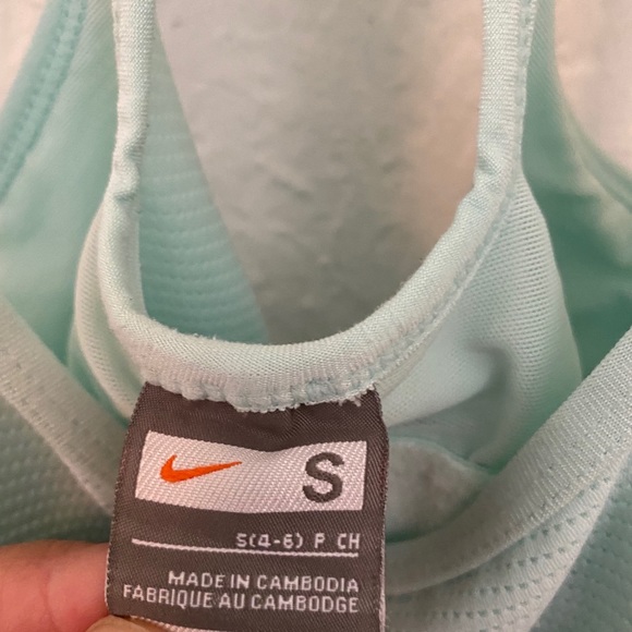 Nike exercise shirt seafoam Green size small - Picture 3 of 5